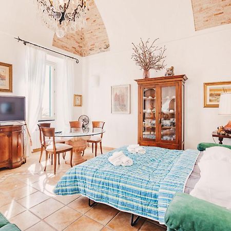 Appartamento Fronte Mare A Ospedaletti By Wonderful Italy Экстерьер фото